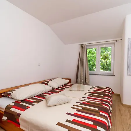 Pero Dido Apartamento Banjol