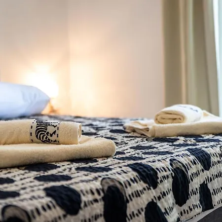 Pero Dido Апартаменты Банёл