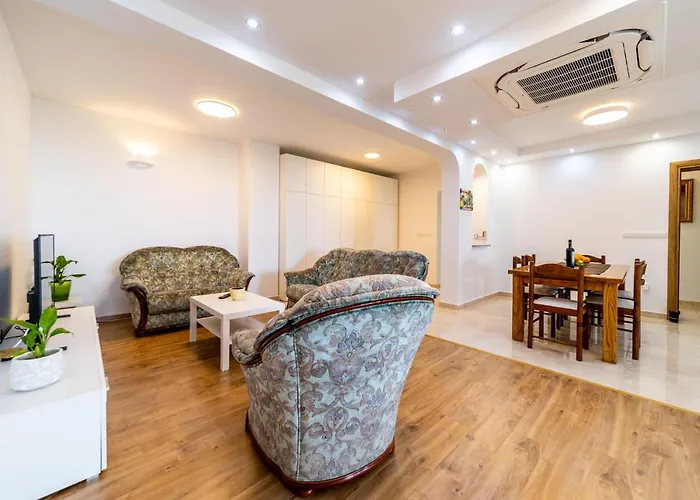 Pero Dido דירה Banjol